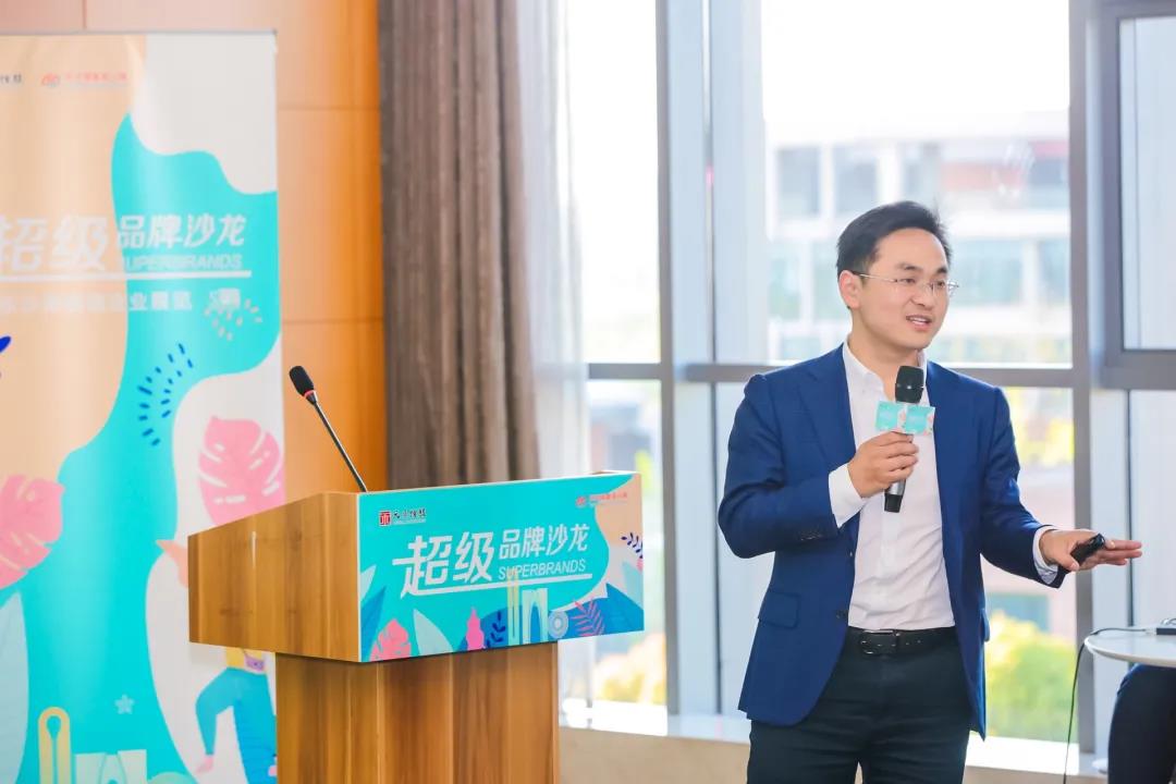 Warmly celebrate the complete success of the Super Brand Salon and the first Dongsha Lake corporate exhibition Warmly celebrate the complete success of the Super Brand Salon and the first Dongsha Lake corporate exhibition